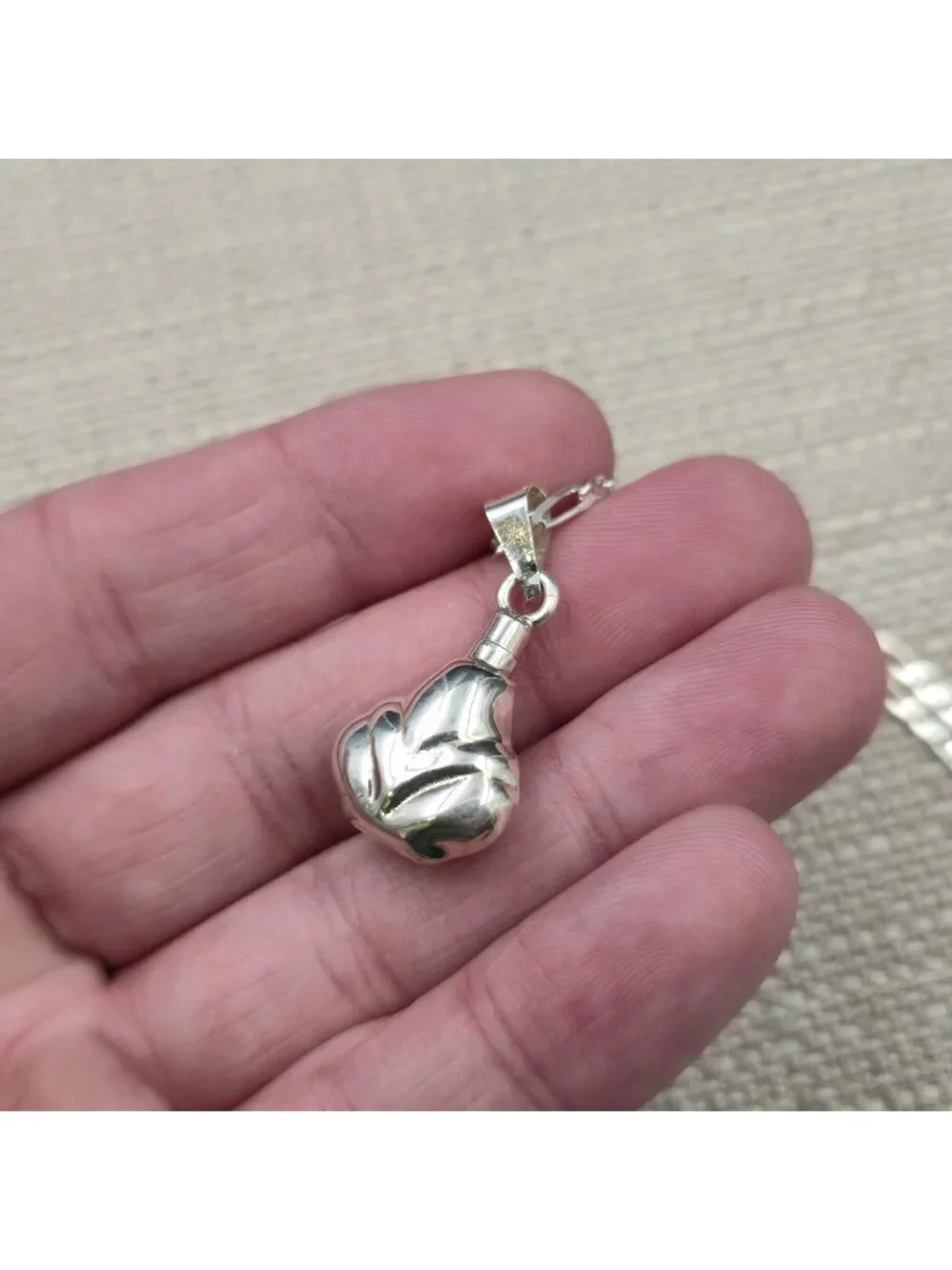 15.5 Inch Sterling Silver Figaro Chain with Abstract Leaf Pendant Necklace A7411 - Picture 3 of 7